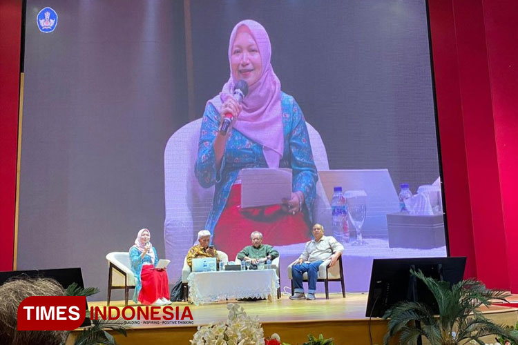 Foto Peluncuran Buku A A Navis