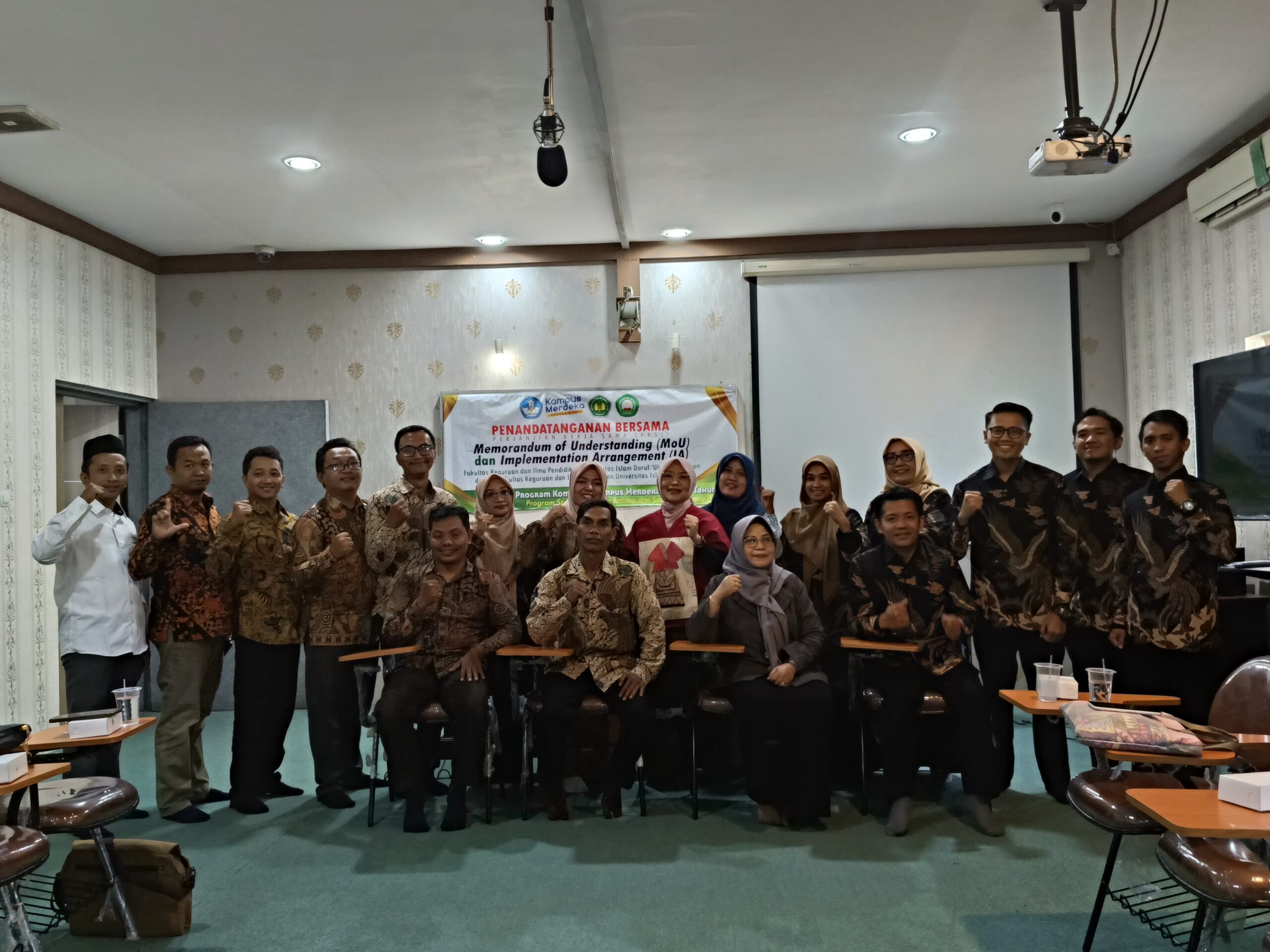 Kerja Sama Universitas Islam Darul Ulum Lamongan
