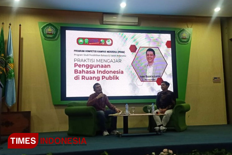 Foto Kuliah Tamu Ivan Lanin