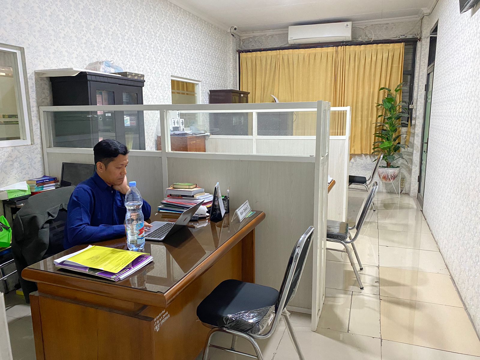 Ruang Wakil Dekan